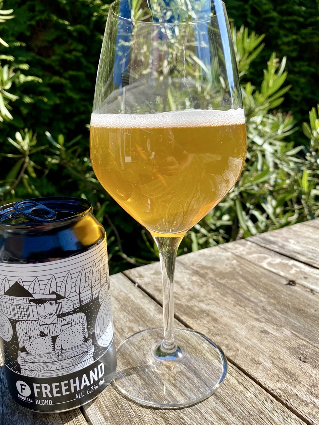 blond bier brouwerij frontaal